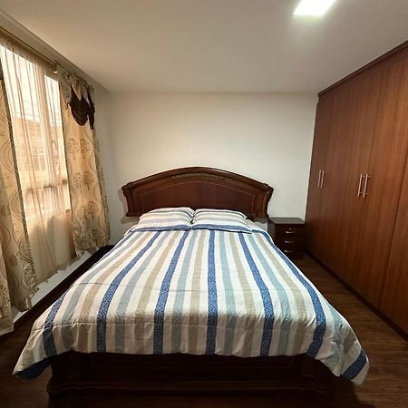 Instant Hotel - Departamento En Ambato Zewnętrze zdjęcie