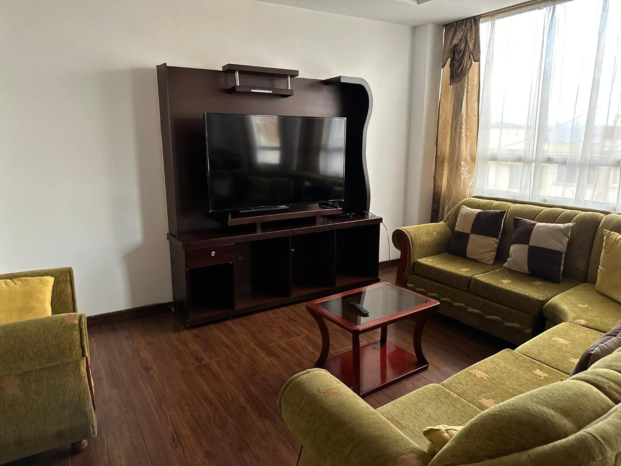 Instant Hotel - Departamento En Ambato Zewnętrze zdjęcie