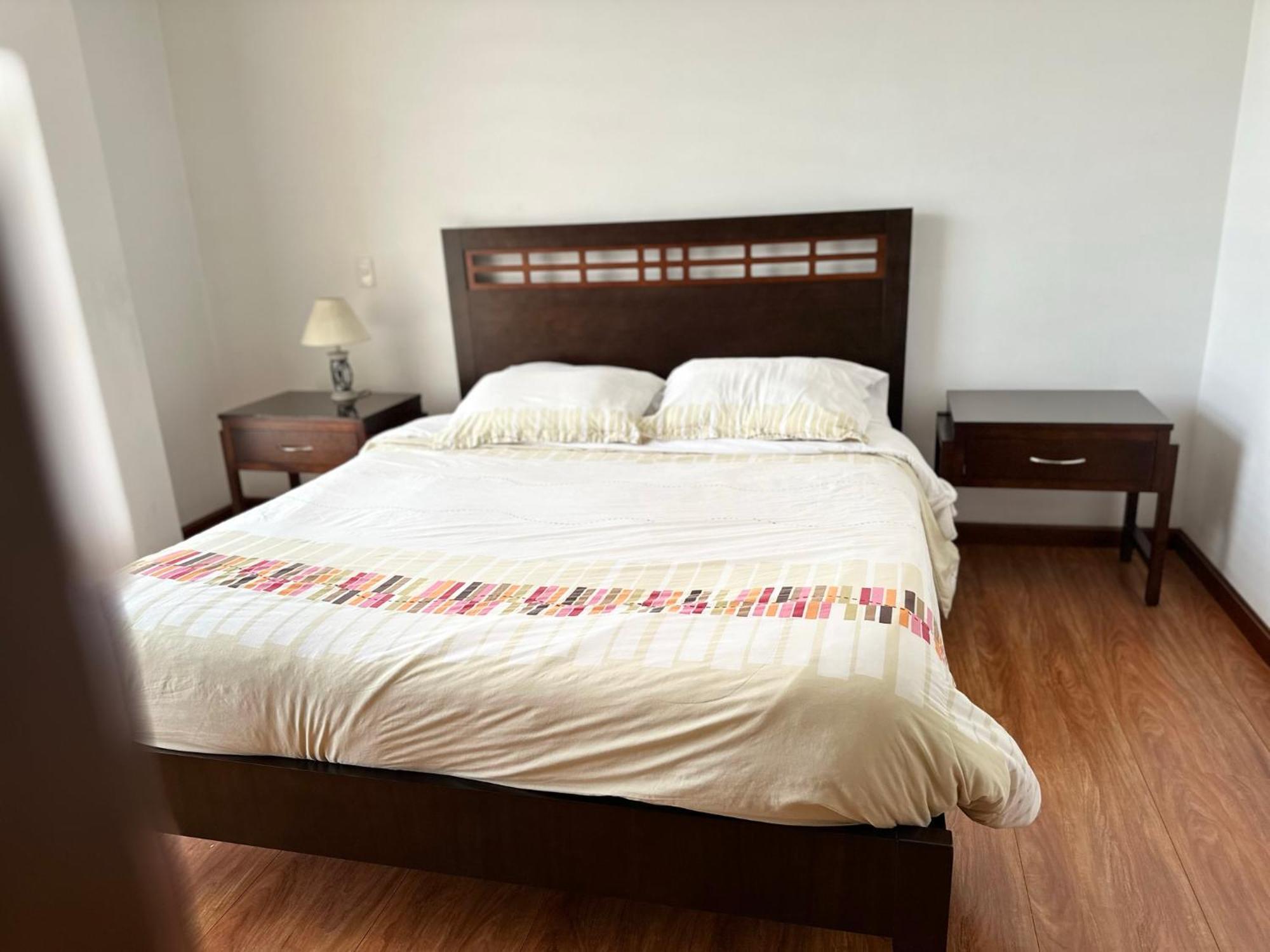 Instant Hotel - Departamento En Ambato Zewnętrze zdjęcie
